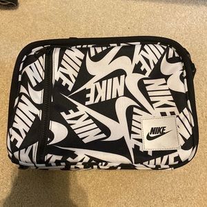 Nike lunchbox